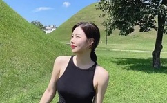 双人床上做的运动打扑克视频软件